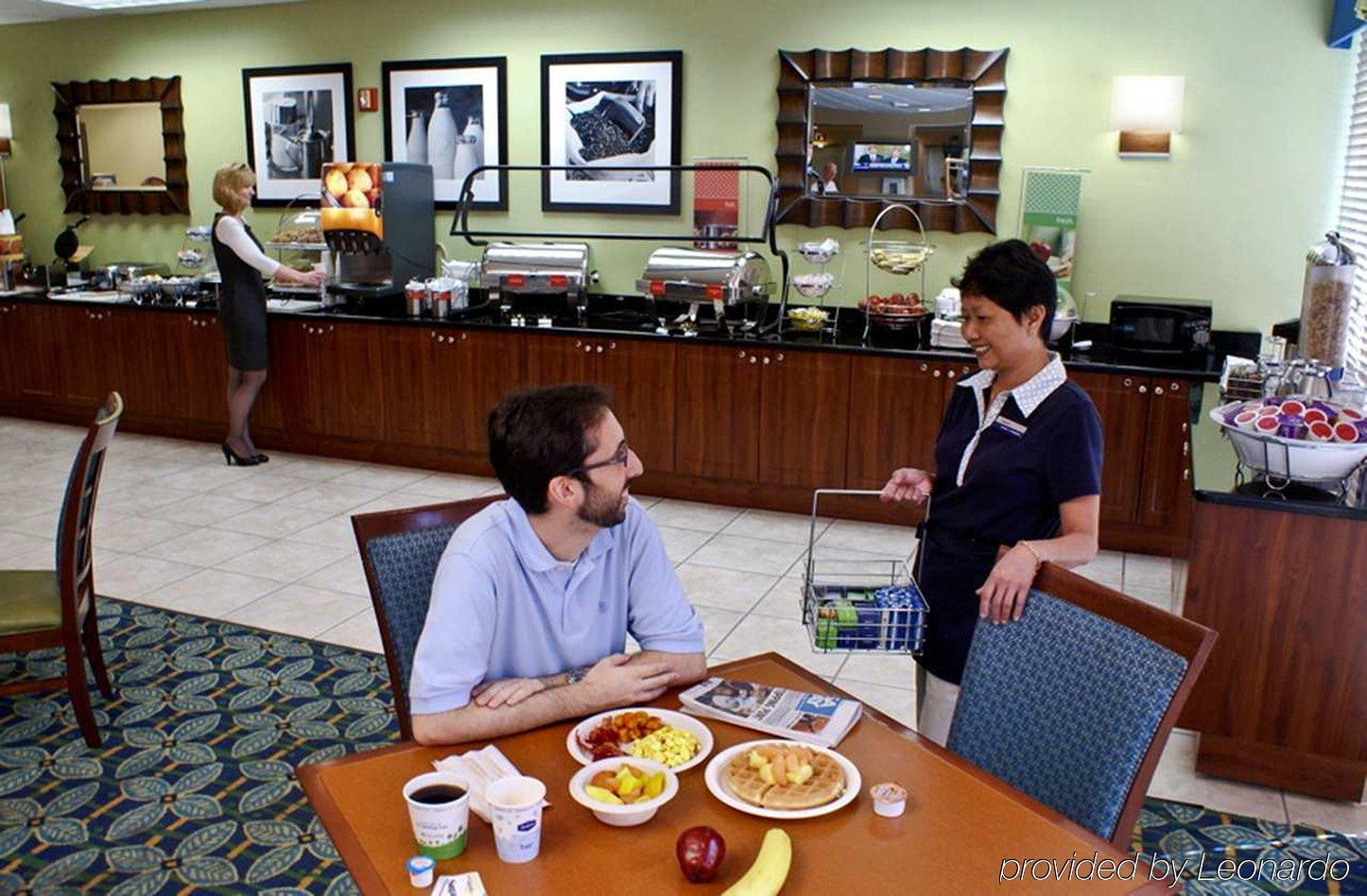 Hotel Hampton Cocoa 3*